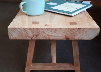 Čajový stolek